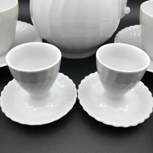 Vintage AK Kaiser Scalloped Teapot Set Egg Cups White Porcelain W Germany - Picture 9 of 16